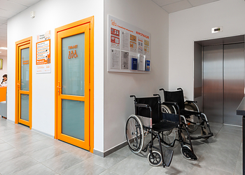 Фото клиники Клиника Семейная медицина (Доватора) — №6