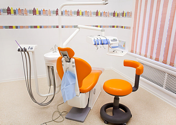 Фото клиники Семейная Стоматология на Комендантской площади — №4