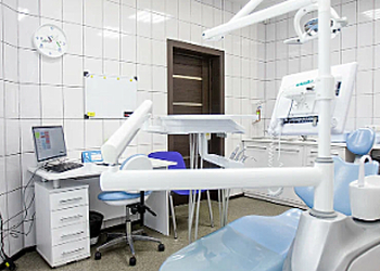 Фото клиники Стоматологическая клиника Семья на Текстильной — №4