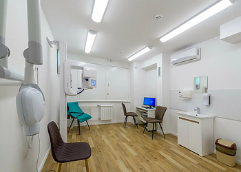 Фото клиники Voevodin Dental Clinic (Воеводин Дэнтал Клиник) — №4