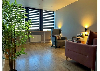 Фото клиники Школа Эмоций Оксаны Палеховой на проспекте Энергетиков — №16