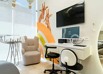 Фото клиники Lux Smile (Люкс Смайл) на Генерала Епишева — №7