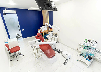 Фото клиники RISU (Рису) на б-ре им. Дмитрия Шостаковича — №5