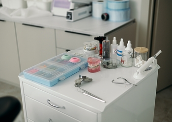 Фото клиники Стоматология ОртоДент на Октябрьской — №1