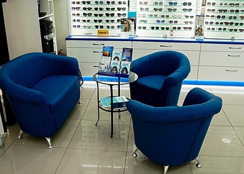 Фото клиники Мир Оптики на проспекте Михаила Нагибина — №3
