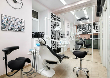 Фото клиники Стоматология Viru One (Виру Ван) на Ропшинской — №5