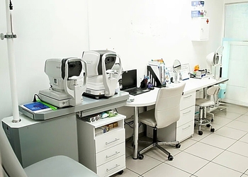 Фото клиники Мир Оптики на Ворошиловском проспекте — №3