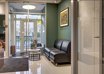 Фото клиники Стоматологическая клиника Марка на Типанова — №3