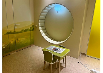 Фото клиники Клиника 9 месяцев на Декабристов — №5