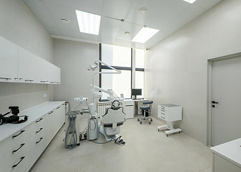 Фото клиники Центр семейной стоматологии на 50-летия Октября — №6