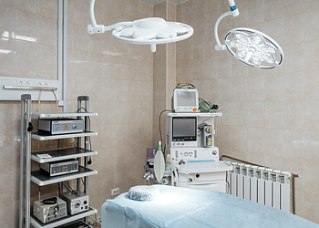 Фото клиники Медицинский центр Март на ул. Аделя Кутуя — №4