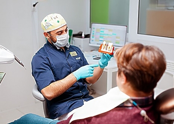 Фото клиники Стоматология ИмплаДент на Яблочкова — №3