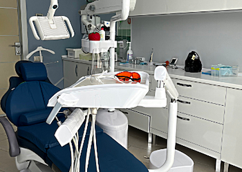 Фото клиники Стоматология грамотного выбора Винир — №4