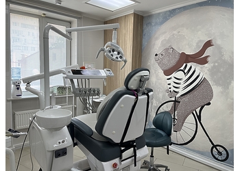 Фото клиники Стоматология грамотного выбора Винир — №5