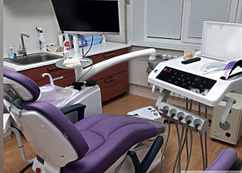 Фото клиники Ника-Дент на Братьев Никитиных — №3