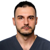 Мангасарян Рафаэль Сергеевич — стоматолог, стоматолог-хирург