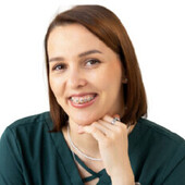 Макова Анна Валерьевна — гастроэнтеролог, педиатр