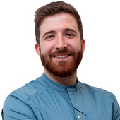 Султанов Амир Гасанович — стоматолог, стоматолог-хирург