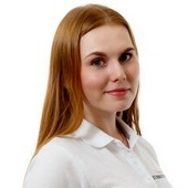 Дягилева Евгения Дмитриевна — стоматолог-терапевт