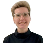 Максимова Владлена Павловна — врач ЛФК, реабилитолог