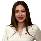 Ядровская Алина Сергеевна — трихолог, косметолог