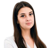 Евстигнеева (Уварова) Варвара Валерьевна — стоматолог