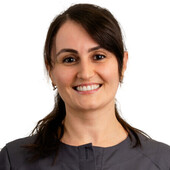 Магадова Замира Кутбутиновна — стоматолог, стоматолог-пародонтолог