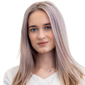 Полуянова Алена Сергеевна — стоматолог-терапевт, стоматолог