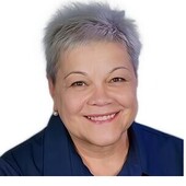 Оксентюк Оксана Анатольевна — стоматолог, стоматолог-терапевт