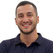 Сафарян Артур Зограбович — стоматолог, стоматолог-хирург