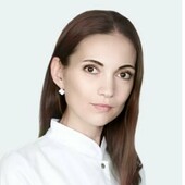 Лялина Ксения Владимировна — абдоминальный хирург, хирург