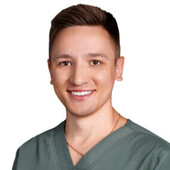 Чиков Антон Витальевич — стоматолог-ортопед