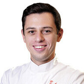 Усов Семен Александрович — пластический хирург