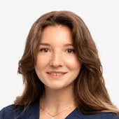 Карелова Анастасия Андреевна — стоматолог-ортодонт