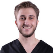 Дажин Арсений Сергеевич — стоматолог