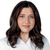 Юнусова Алина Асгатовна — окулист (офтальмолог), офтальмохирург