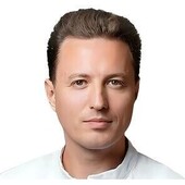 Краюшкин Игорь Алексеевич — пластический хирург