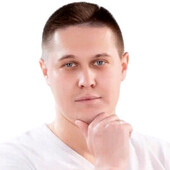 Симонов Владислав Олегович — пластический хирург