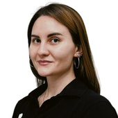 Елисеева Кристина Романовна — стоматолог, стоматолог-ортодонт