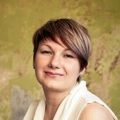 Анастасия Абрикосова — психолог, психотерапевт