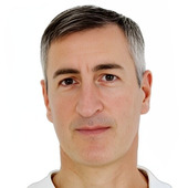 Нарманиа Леван — массажист