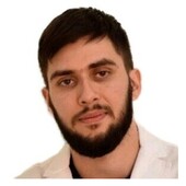 Эбзеев Азнаур Казимович — пластический хирург, челюстно-лицевой хирург