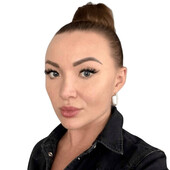 Каринская Олеся Юрьевна — стоматолог-хирург