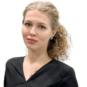 Никитина Кристина Сергеевна — стоматолог-терапевт, стоматолог