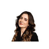 Гусейнова Карина Мурадовна — стоматолог, стоматолог-терапевт