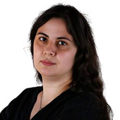 Агаджанова Елена Владимировна — стоматолог, стоматолог-терапевт