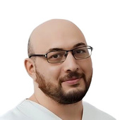 Мнацаканов Артур Сергеевич — стоматолог, стоматолог-хирург
