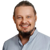 Шестаков Илья Евгеньевич — стоматолог, стоматолог-ортопед
