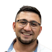 Касимов Обиджон Олимович — стоматолог-имплантолог