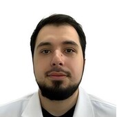 Мхитарян Арсен Сергеевич — пластический хирург, терапевт